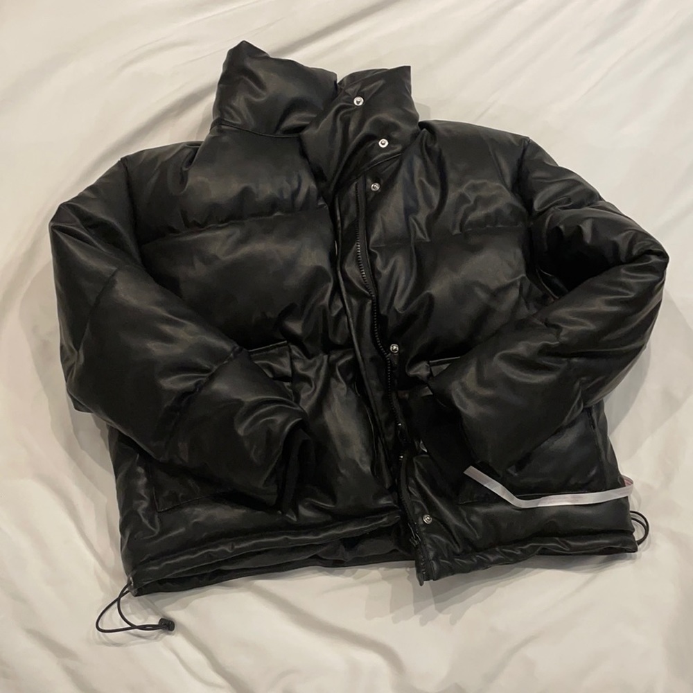 Oversized Misguided heavy black puffer size 2